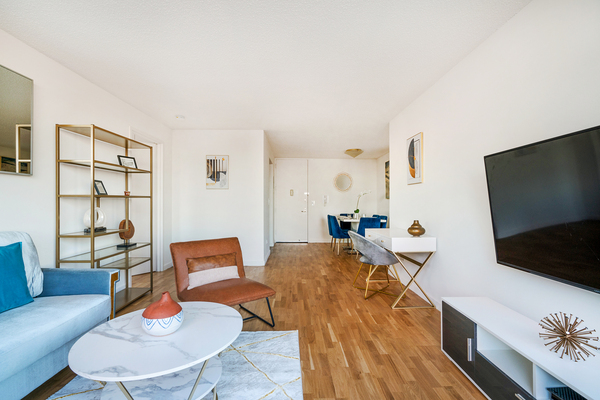 Lovely 2 BR Apartment